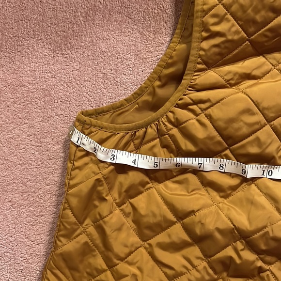 Beautiful Vest - Picture 5 of 5